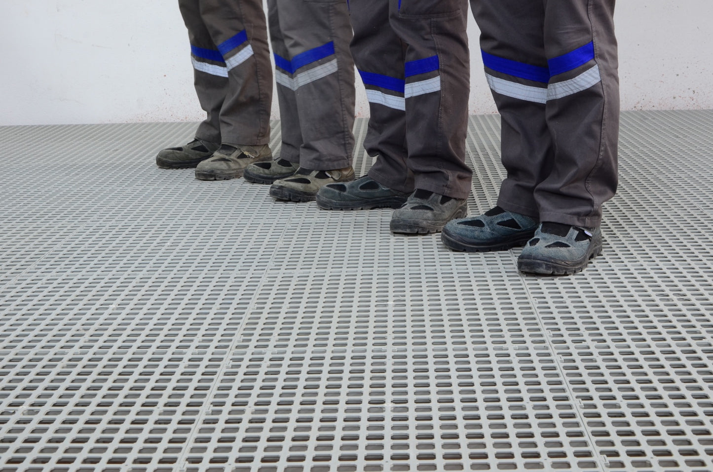 PF-CH-G18 Kunststoffrost  (ohne Beine) 50x50 cm G:18 mm